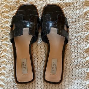 Steve Madden sandals